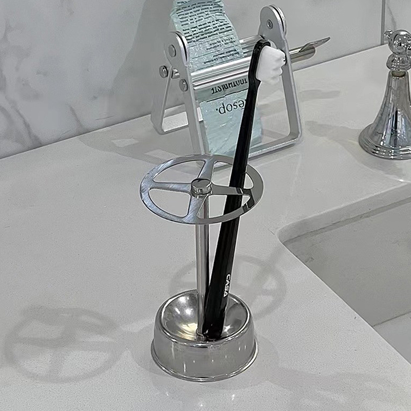 New Stainless Steel Toothbrush - Jet Home Bathroom 评论和价格